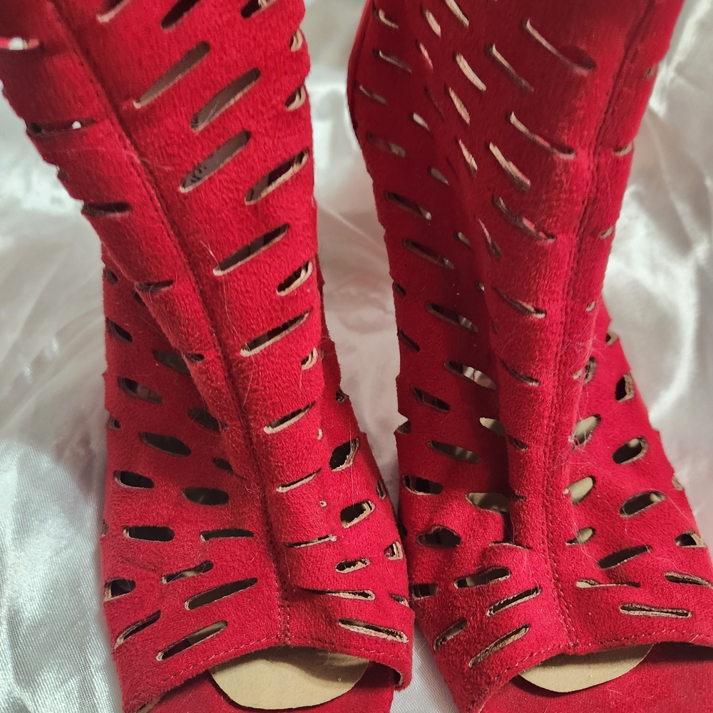 Anne Michelle Red Cutout Peep-Toe Heels